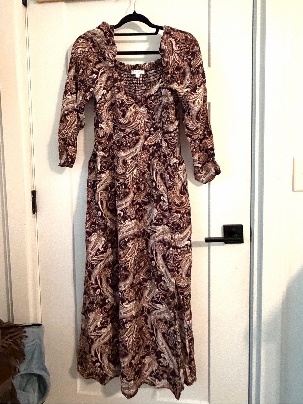 Women’s Brown Paisley Long Sleeve Maxi Dress size L perfect fall dress